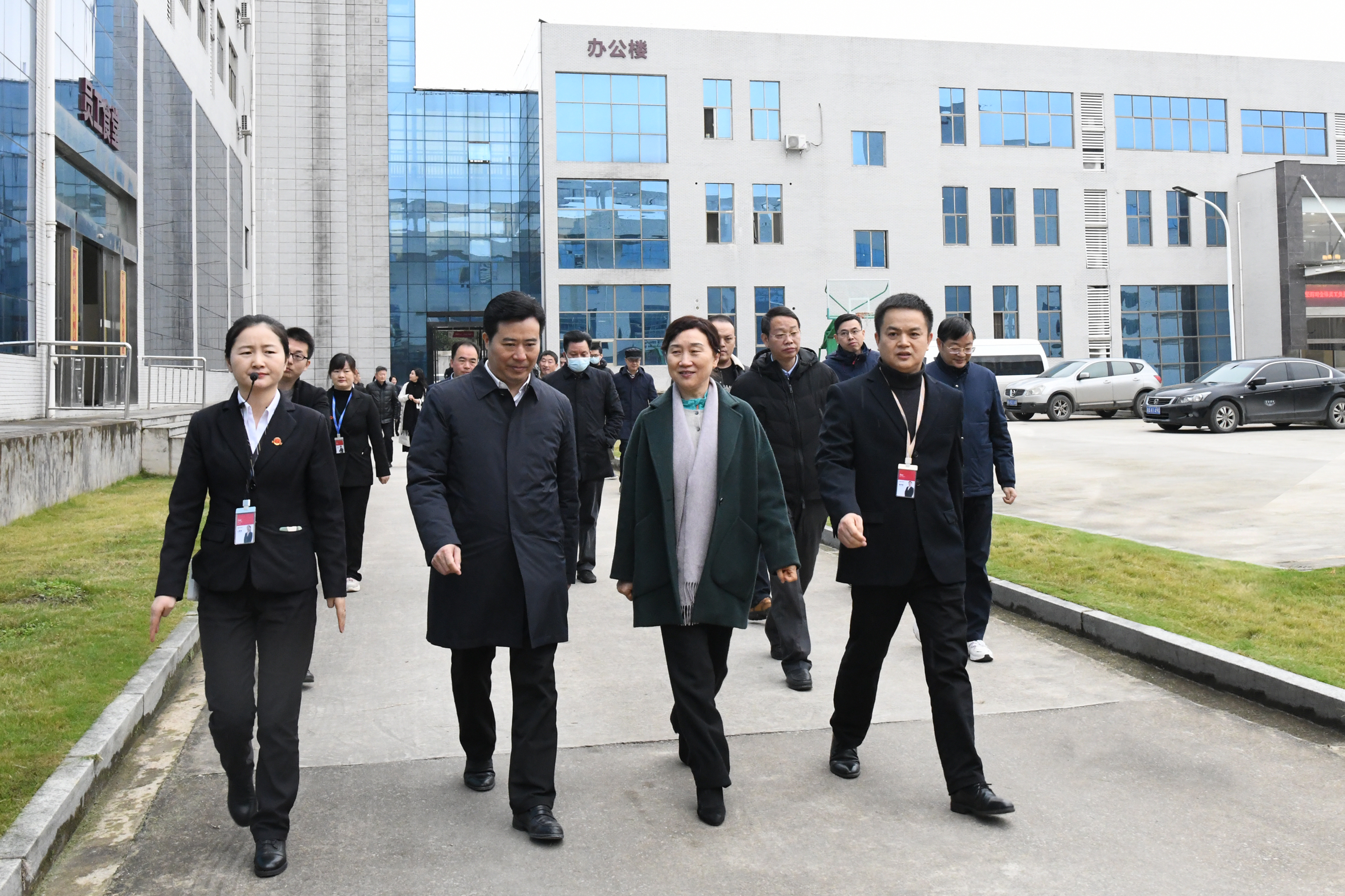 湖南省政协主席李微微率队莅临米兰·(milan)中国官方网站调研指导工作